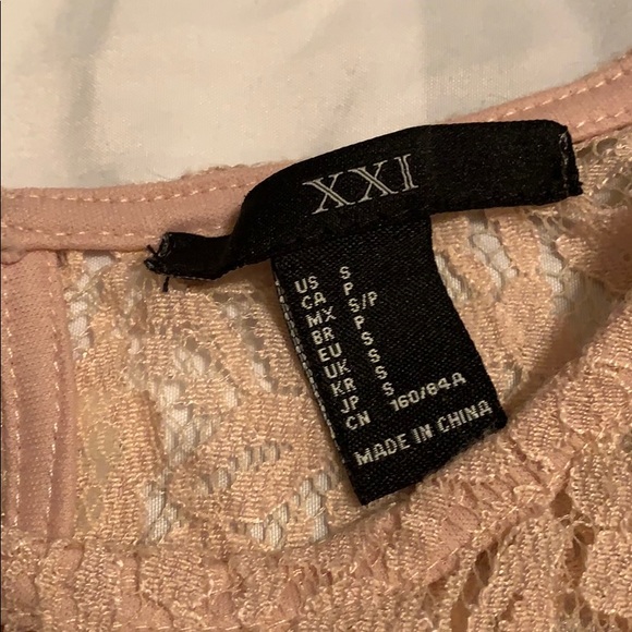 Forever21 : Pale Pink Lace & Chiffon Dress - Picture 3 of 6